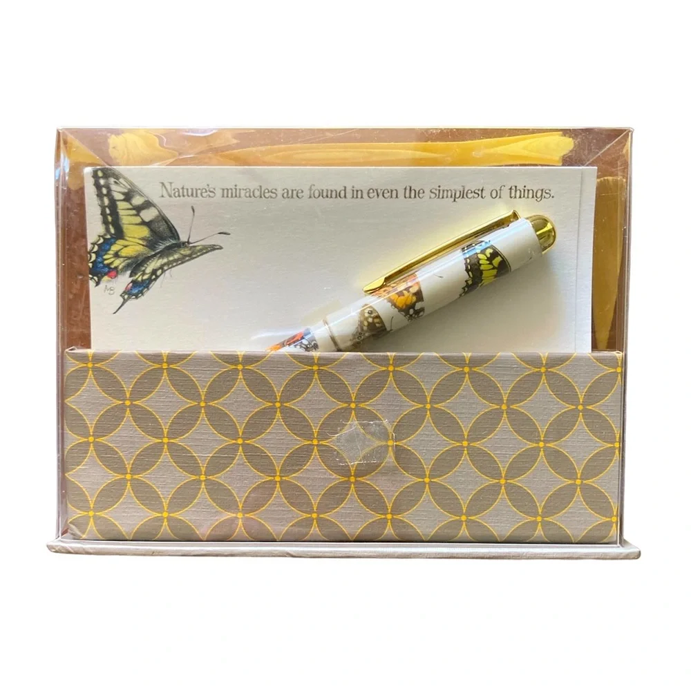 Hallmark Butterfly Stationary 50 Blank Notecards Yellow Envelopes Cards & Pen
